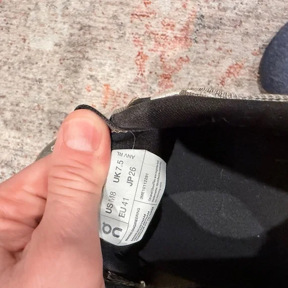 On Cloud Men’s Size 8 - Picture 6 of 7